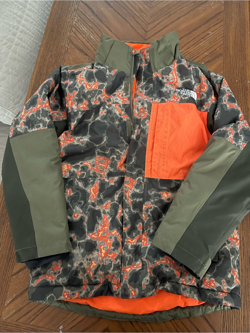 The North Face DryVent Jacket Boys M 10/12 CAMO